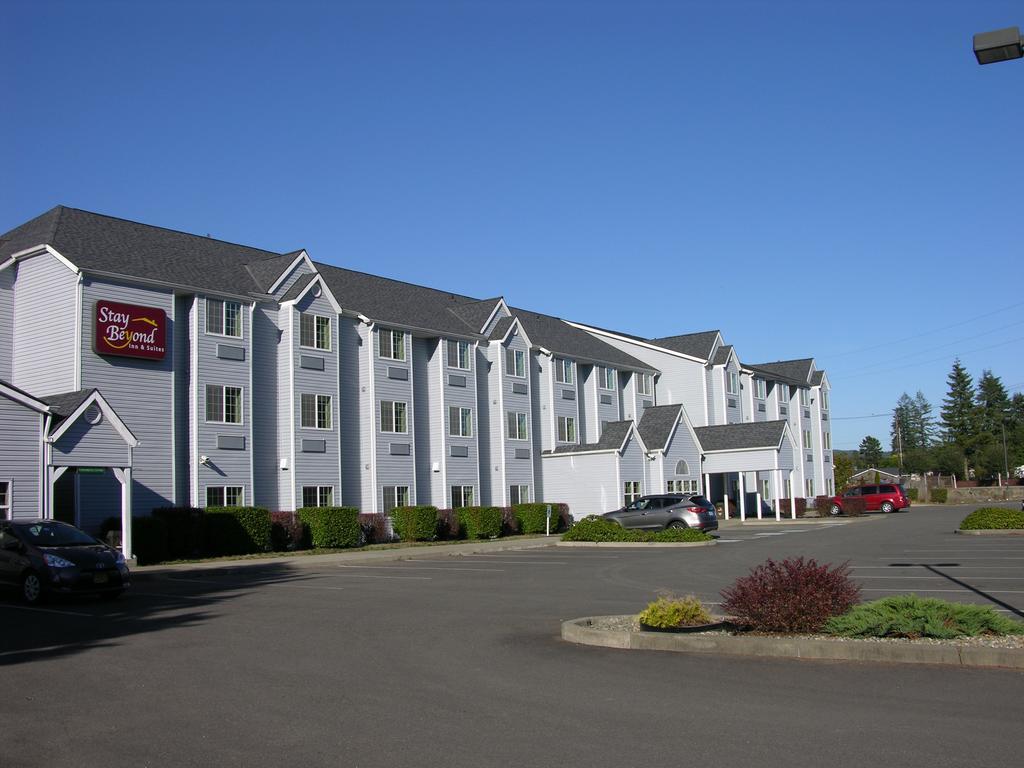 Stay Beyond Inn & Suites Elma Exteriör bild